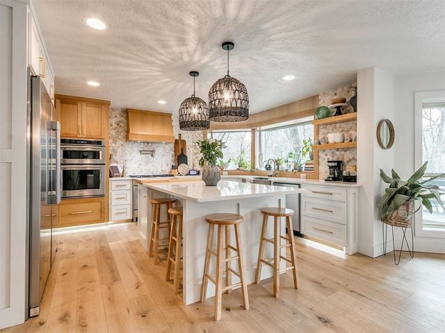 2904 Castlewood Drive, Norman, OK 73072