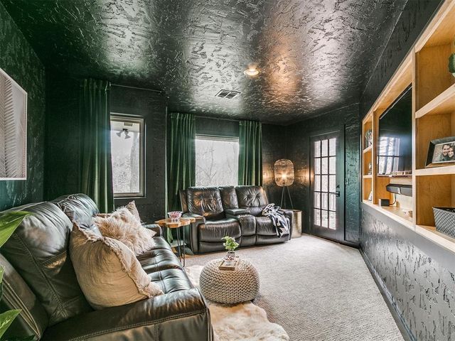 2904 Castlewood Drive, Norman, OK 73072