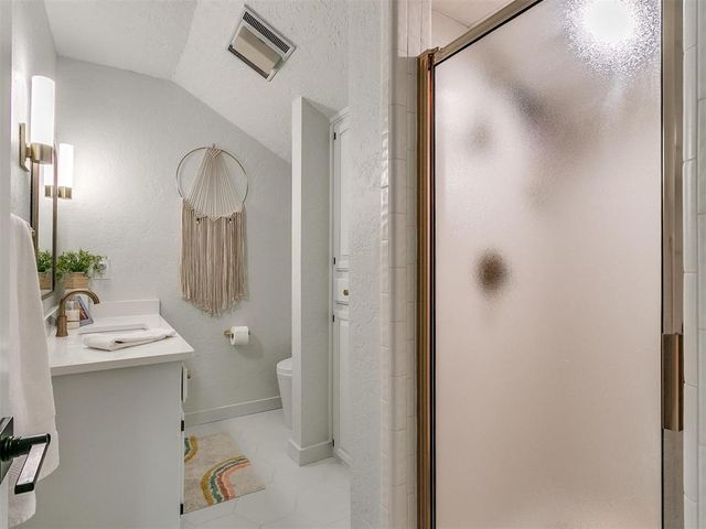 2904 Castlewood Drive, Norman, OK 73072