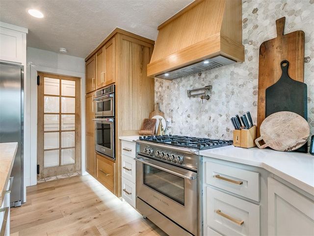 2904 Castlewood Drive, Norman, OK 73072