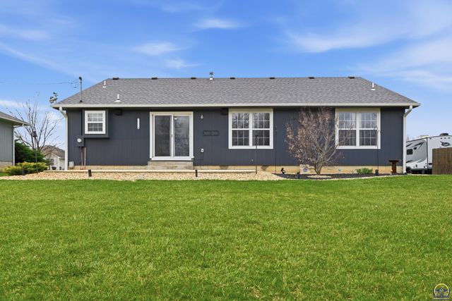 3808 NW Cherry Creek DR, Topeka, KS 66618