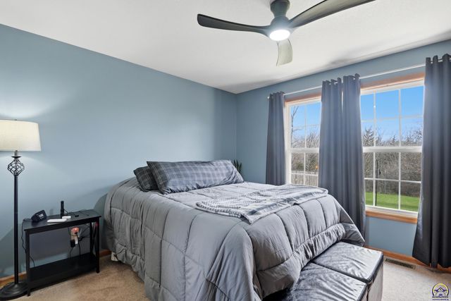 3808 NW Cherry Creek DR, Topeka, KS 66618