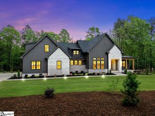 30 Mcgill Road, Taylors, SC 29687