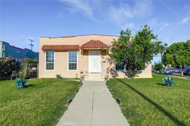 4756 Edgewood, Los Angeles, CA 90019