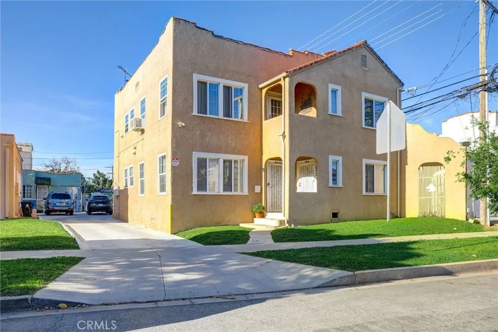 4756 Edgewood, Los Angeles, CA 90019