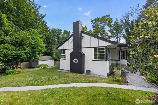 98 Hardie Avenue SW, Renton, WA 98057