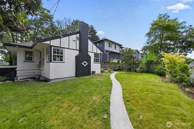 98 Hardie Avenue SW, Renton, WA 98057