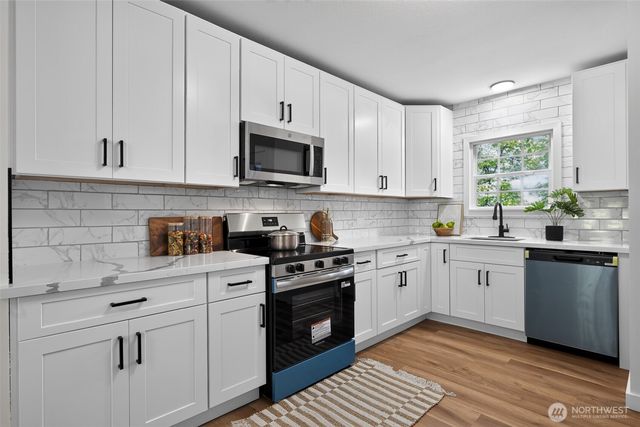 98 Hardie Avenue SW, Renton, WA 98057