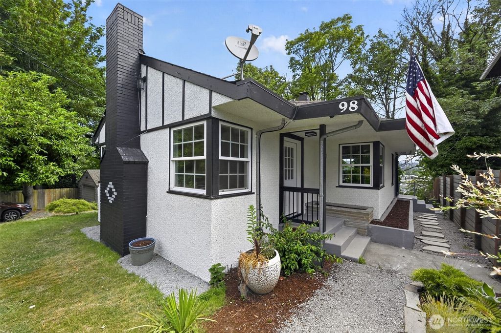 98 Hardie Avenue SW, Renton, WA 98057