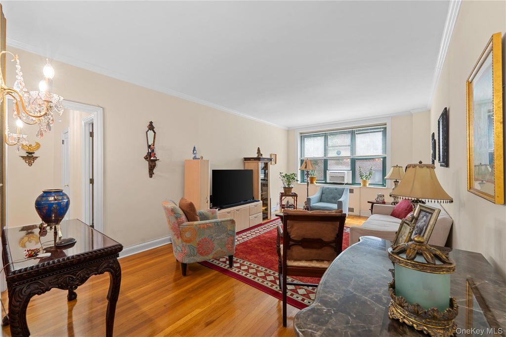 78-10 34 Avenue 4J, Jackson Heights, NY 11372 — photo 2