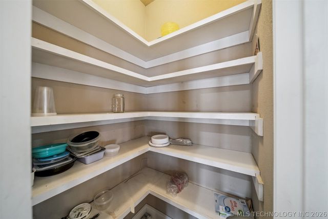 1634 E Fir Drive, Sand Springs, OK 74063