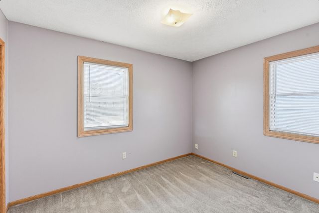 36 WENWOOD Circle, Council Bluffs, IA 51503