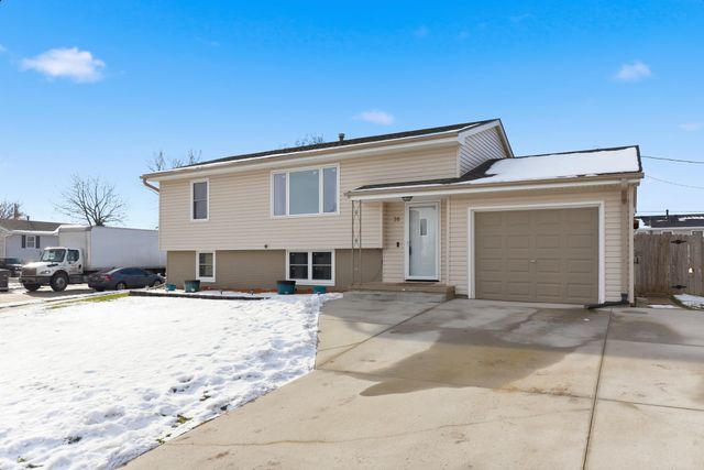 36 WENWOOD Circle, Council Bluffs, IA 51503