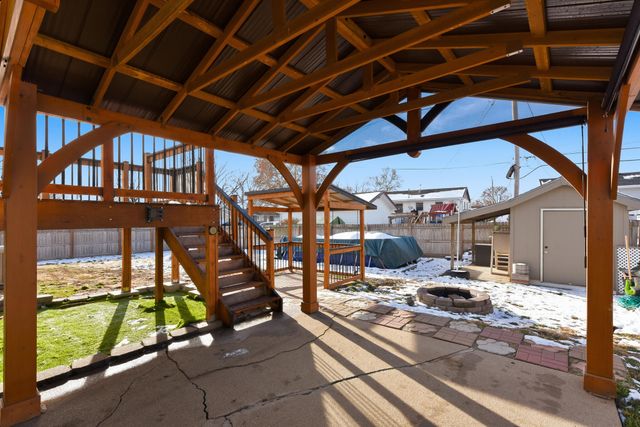 36 WENWOOD Circle, Council Bluffs, IA 51503