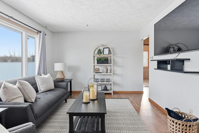 36 WENWOOD Circle, Council Bluffs, IA 51503