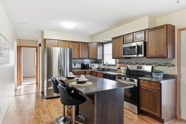 36 WENWOOD Circle, Council Bluffs, IA 51503