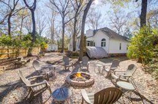 2044 Hallahan Court, Mount Pleasant, SC 29464