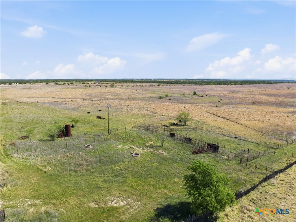 Image 12 of property listing at TBD Cr 139, Gatesville, TX 76528