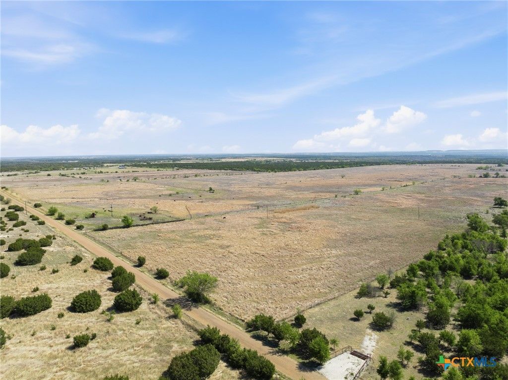 Image 4 of property listing at TBD Cr 139, Gatesville, TX 76528