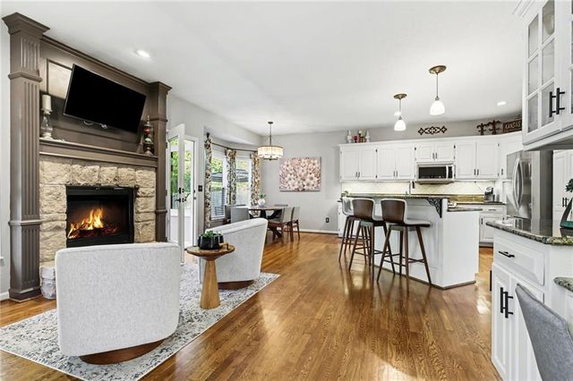 5420 W 132nd Terrace, Overland Park, KS 66209