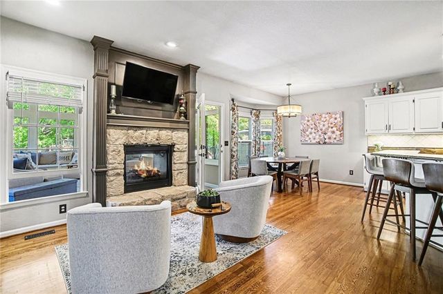 5420 W 132nd Terrace, Overland Park, KS 66209