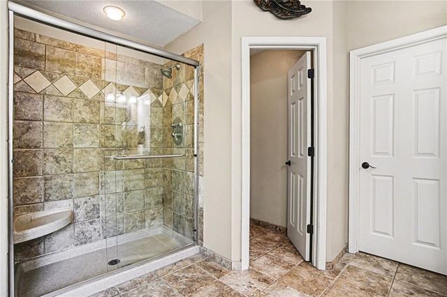 5420 W 132nd Terrace, Overland Park, KS 66209