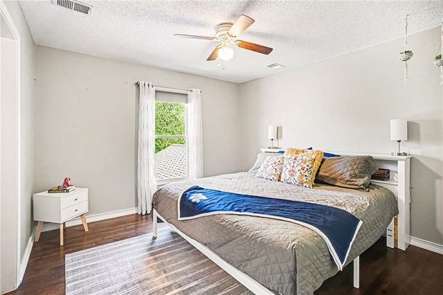 5420 W 132nd Terrace, Overland Park, KS 66209