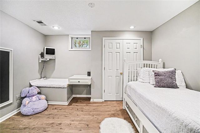 5420 W 132nd Terrace, Overland Park, KS 66209