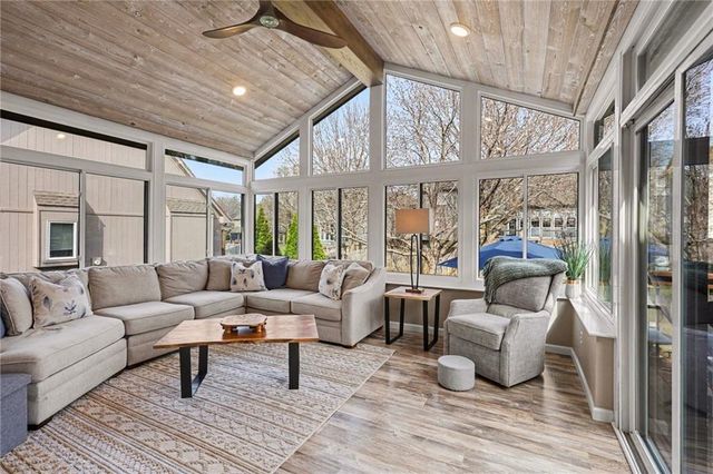 5420 W 132nd Terrace, Overland Park, KS 66209