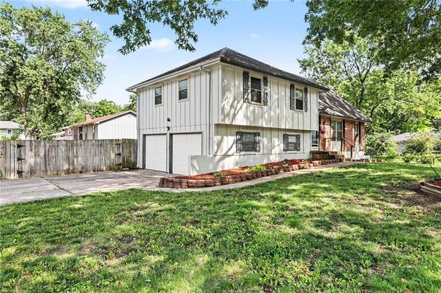 13301 Lowell Avenue, Grandview, MO 64030