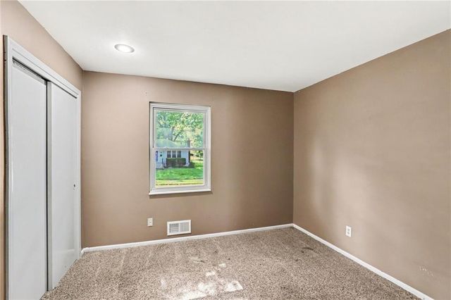 13301 Lowell Avenue, Grandview, MO 64030