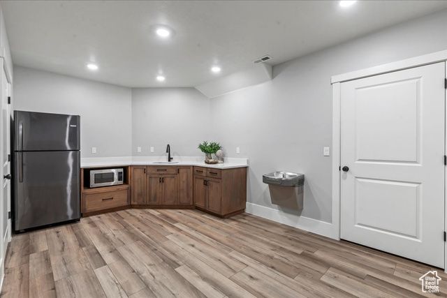 916 COUNTRY LN, Farmington, UT 84025