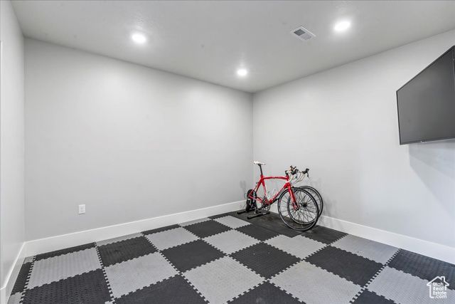916 COUNTRY LN, Farmington, UT 84025