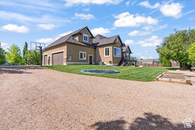 916 COUNTRY LN, Farmington, UT 84025