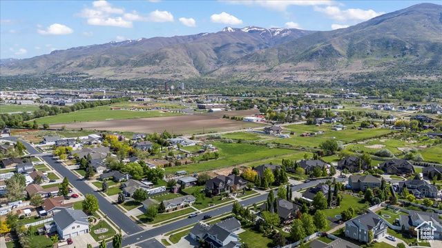 916 COUNTRY LN, Farmington, UT 84025