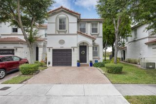8070 NW 108th Pl, Doral, FL 33178