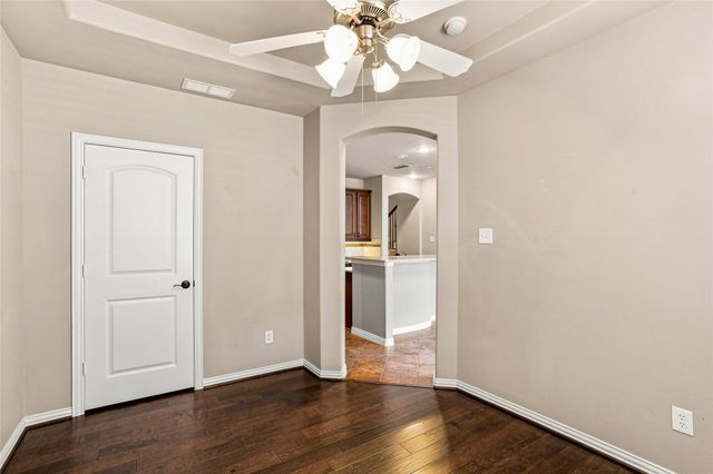 397 Hamilton Street, Lewisville, TX 75067