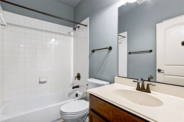 397 Hamilton Street, Lewisville, TX 75067