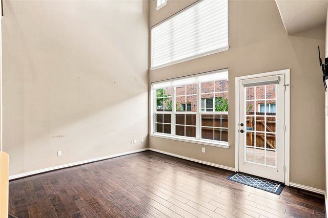 397 Hamilton Street, Lewisville, TX 75067