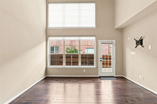 397 Hamilton Street, Lewisville, TX 75067