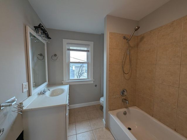 288 E Morrill Avenue, Columbus, OH 43207