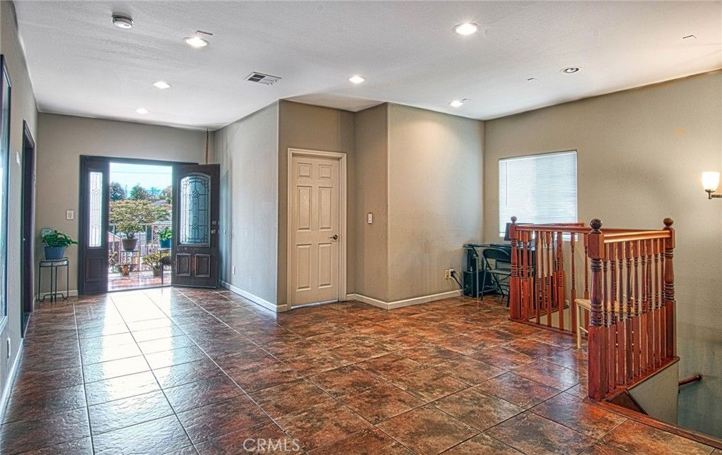 Image 13 of property listing at 14802 Leibacher Avenue, Norwalk, CA 90650