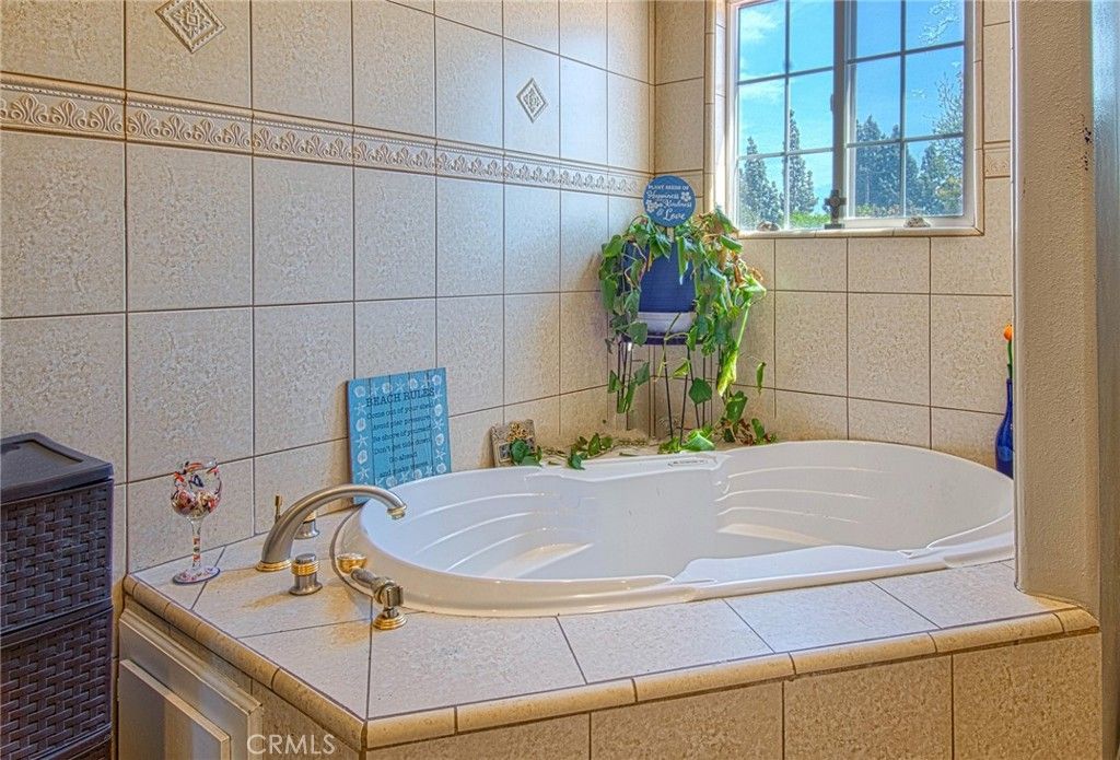 Image 16 of property listing at 14802 Leibacher Avenue, Norwalk, CA 90650