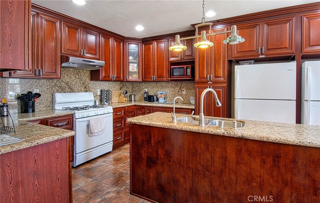 Image 2 of property listing at 14802 Leibacher Avenue, Norwalk, CA 90650