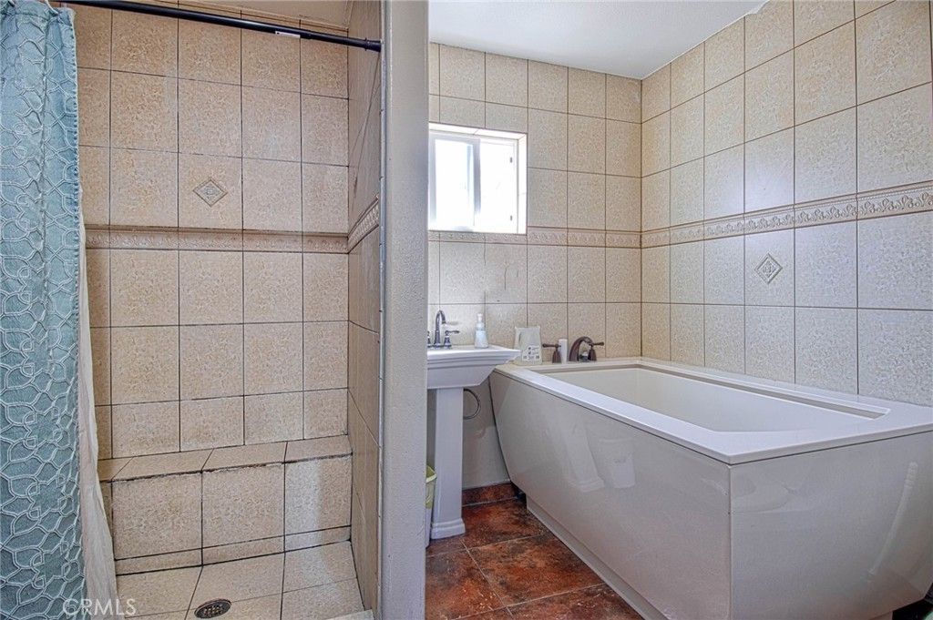 Image 7 of property listing at 14802 Leibacher Avenue, Norwalk, CA 90650