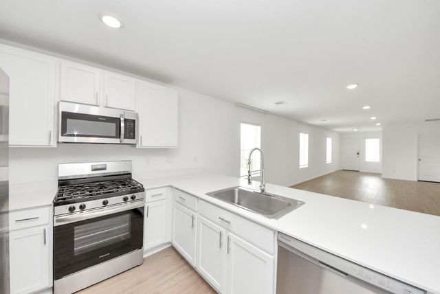 10910 Bright Beacon Drive, Beasley, TX 77417