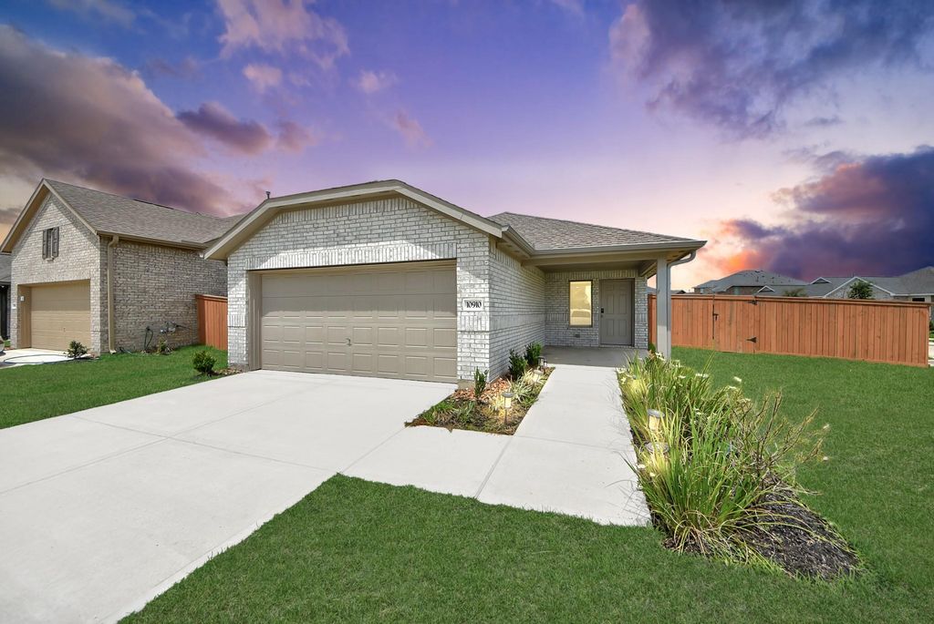 10910 Bright Beacon Drive, Beasley, TX 77417