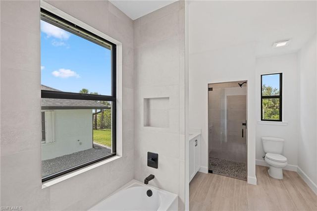 18514 Ashcroft CIR, Port Charlotte, FL 33948