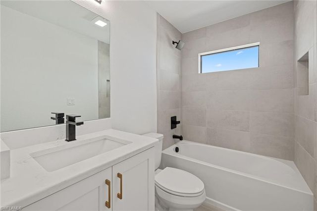 18514 Ashcroft CIR, Port Charlotte, FL 33948