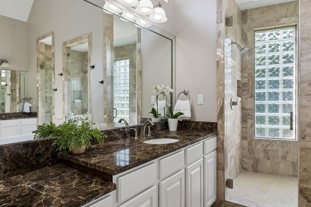 11813 Eagles Glen DR, Austin, TX 78732